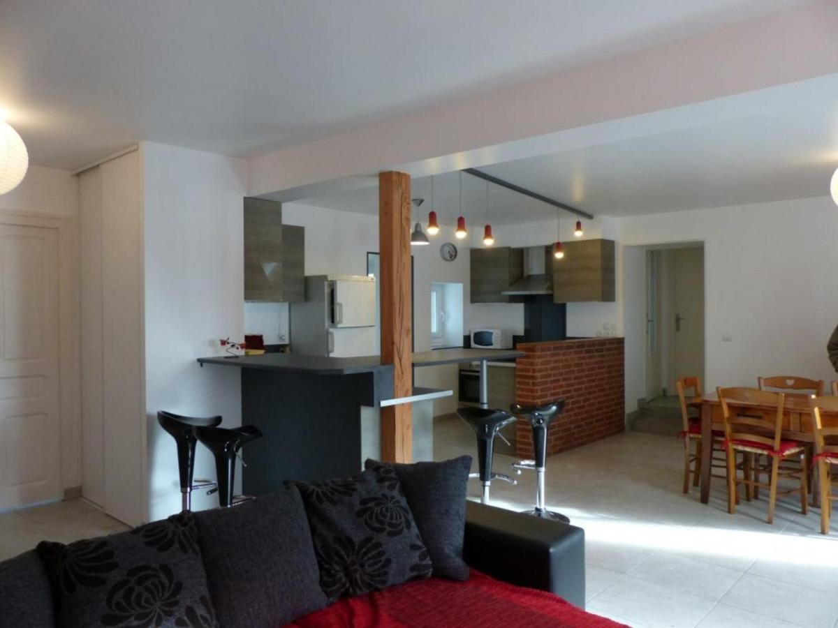 Maison Renovee Avec Cour Privee, Proche De Gannat, 3 Chambres, Animaux Acceptes, Equipements Modernes. - Fr-1-489-37 Poezat Eksteriør billede