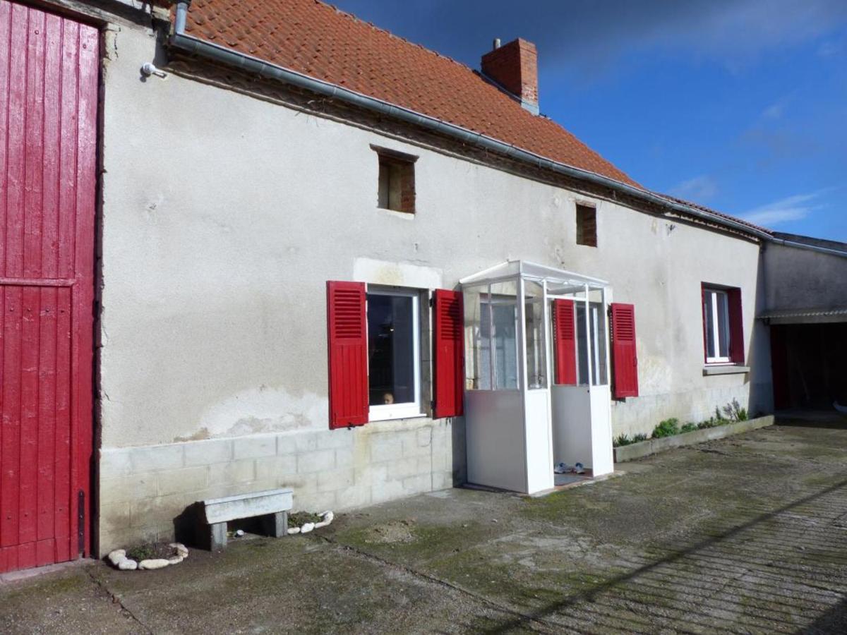 Maison Renovee Avec Cour Privee, Proche De Gannat, 3 Chambres, Animaux Acceptes, Equipements Modernes. - Fr-1-489-37 Poezat Eksteriør billede